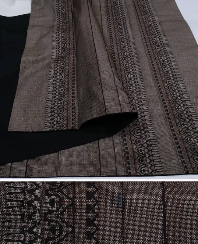 リサイクル大島紬 本場大島 泥染め 黒茶 9マルキ 身丈147cm 裄62cm Mサイズ a1m2m6y3 パーティー 舞台 稽古 着物 「中古」美品 絹 訳あり 繰越大きい