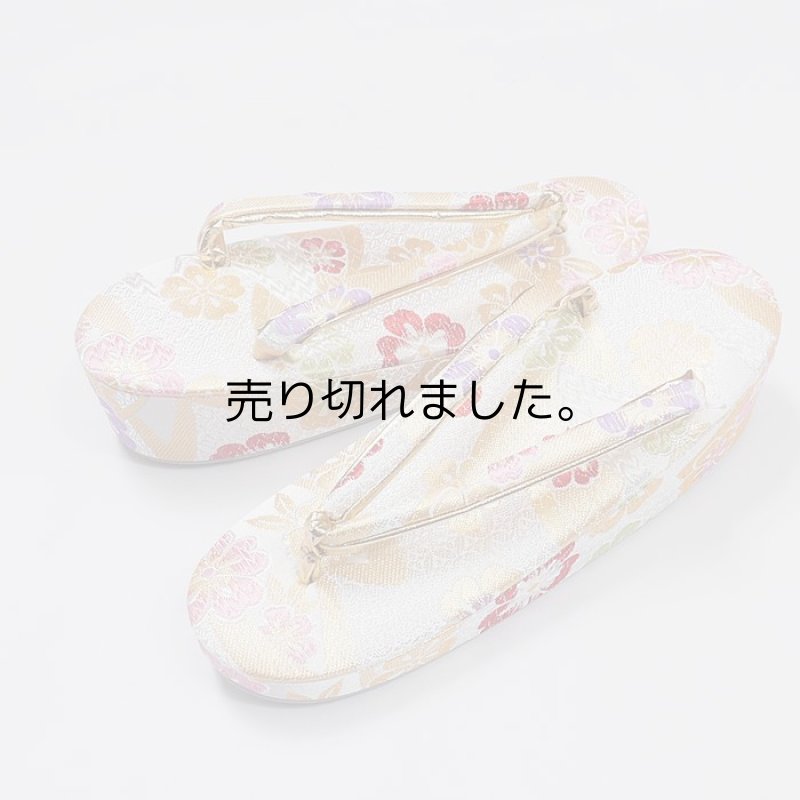 新品 七五三 ７才 草履単品商品です アウトレット七歳 帯地草履